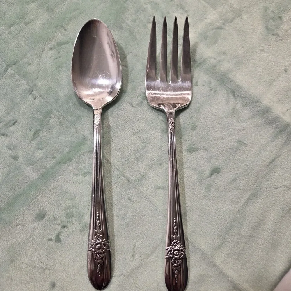 Vintage Wm Rogers Extra Plate Serving Spoon & Serving Fork Triumph Pattern 1941